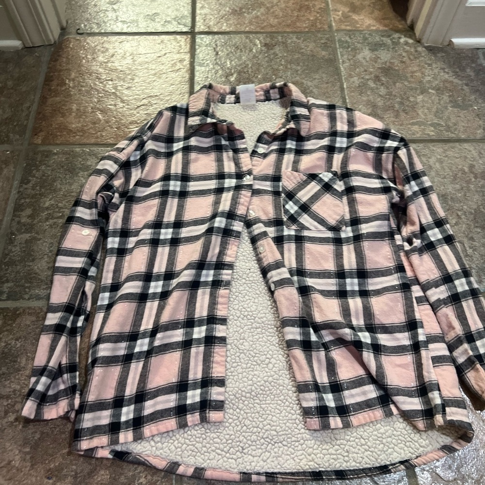Button up pink shirt. No boundaries size large (11-13)